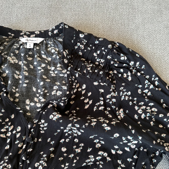 3/4 sleeve blouse - Picture 2 of 2